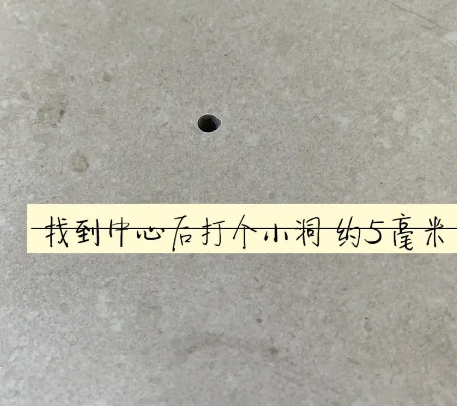 荔波瓷砖空鼓维修公司专业解答在瓷砖铺贴过程中，如果砂料搅拌不均匀，将会带来以下问题